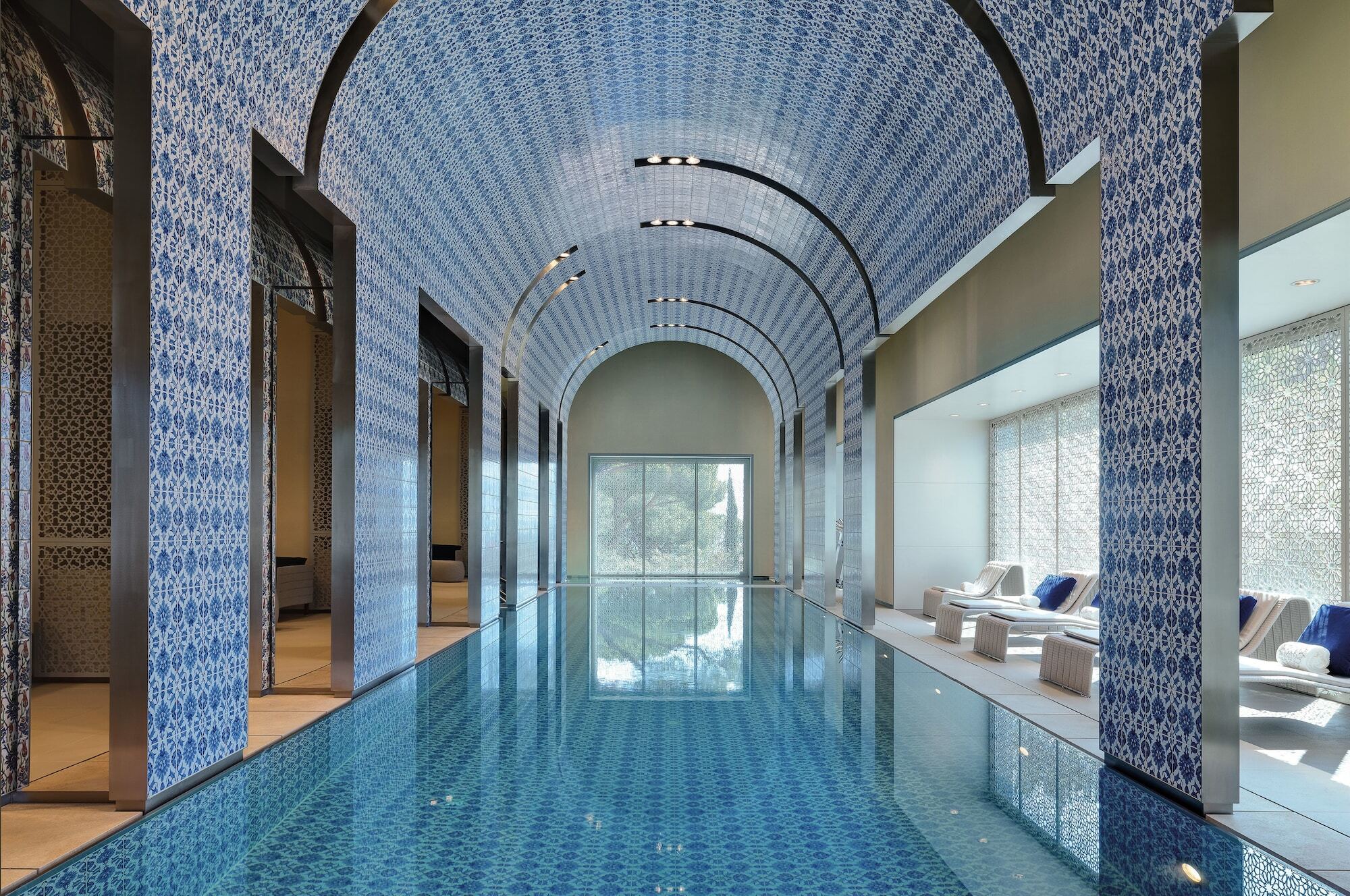 Hotel Al Bustan Beit Mery Esterno foto